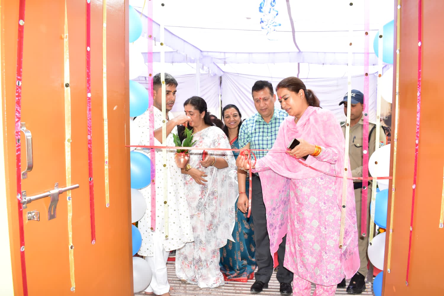 मंत्री रेखा आर्य