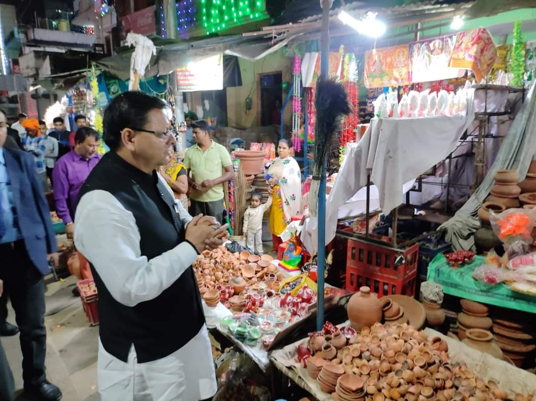 खटीमा पहुंचे मुख्यमंत्री धामी 
