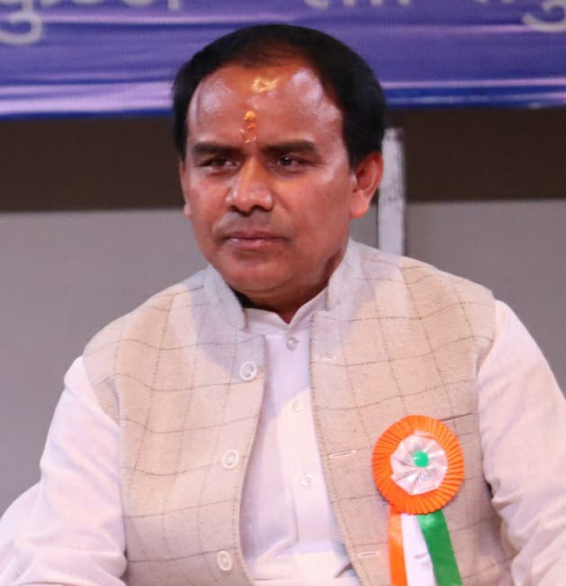 सूबे के चिकित्सा स्वास्थ्य एवं चिकित्सा शिक्षा मंत्री डॉ. धन सिंह रावत
