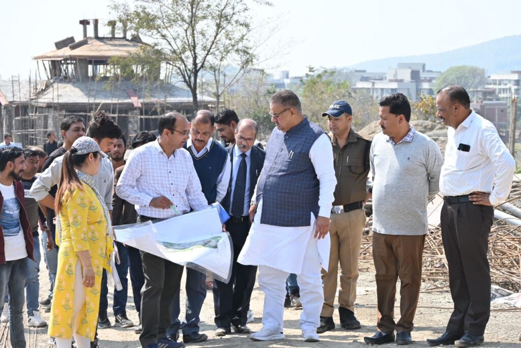 सैन्यधाम पहुंचे सैनिक कल्याण मंत्री गणेश जोशी